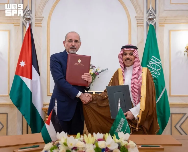 السعودية والأردن يوقعان بروتوكول مجلس التنسيق الأعلى السعودية والأردن يوقعان بروتوكول مجلس التنسيق الأعلى