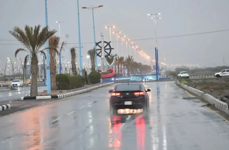 المركز الوطني للأرصاد ينبه من أمطار وسيول في 3 مناطق