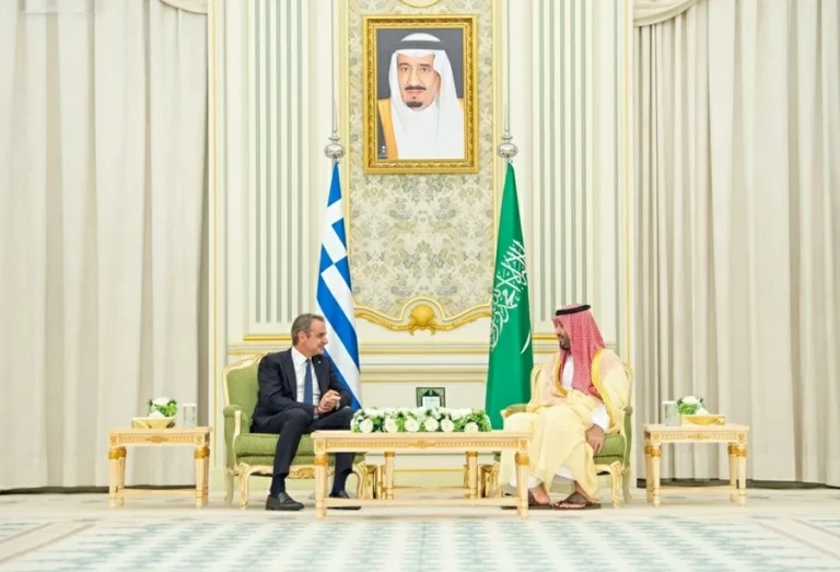 السعودية واليونان تتابعان تقدم مشروع الكيبل البحري