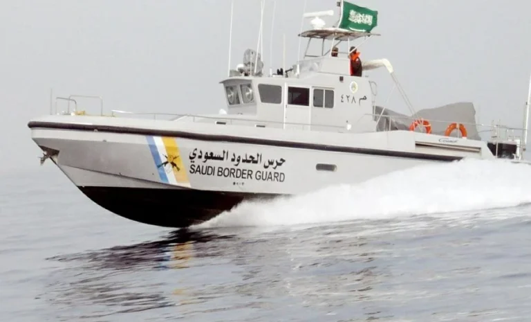 ضبط 4 مقيمين ارتكبوا مخالفة الأنشطة البحرية بينبع