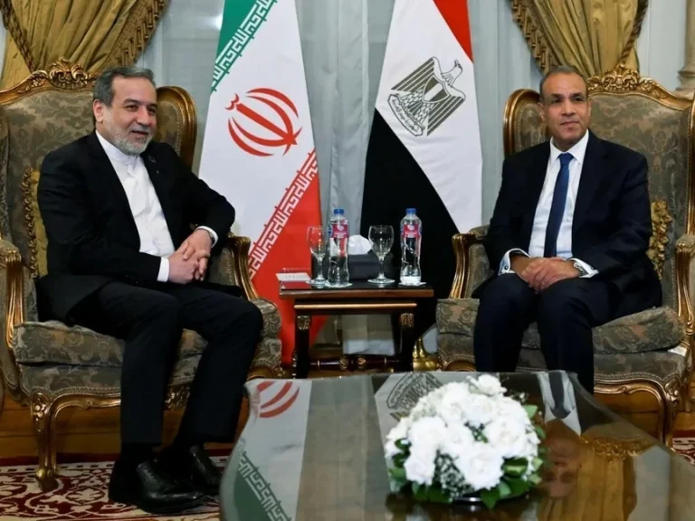 اتصال مصري إيراني لبحث خفض التصعيد والتهدئة الإقليمية اتصال مصري إيراني لبحث خفض التصعيد والتهدئة الإقليمية