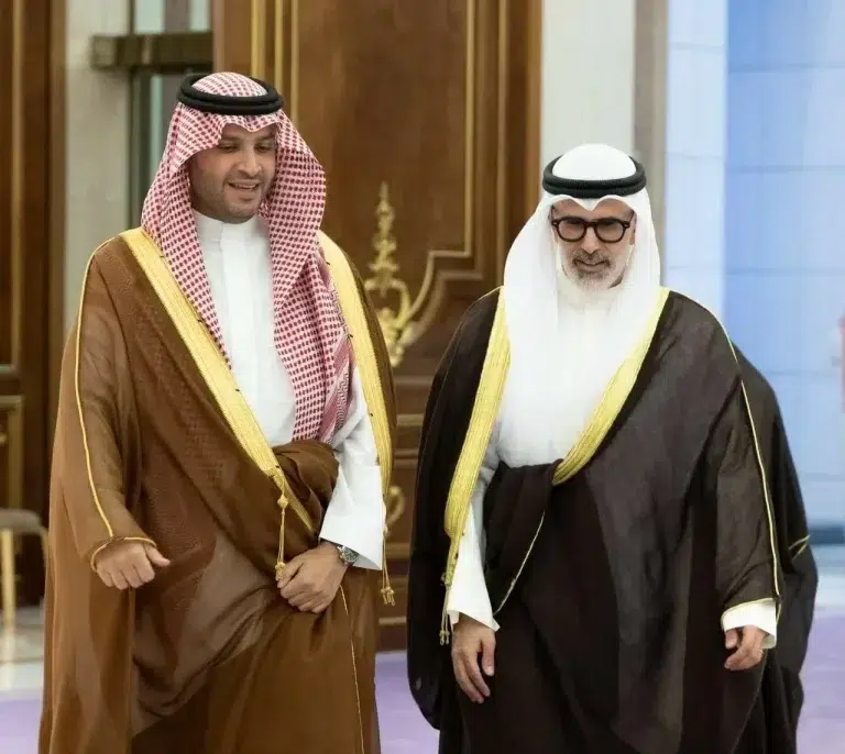 الأمير تركي بن محمد يستقبل وزير خارجية الكويت الأمير تركي بن محمد يستقبل وزير خارجية الكويت